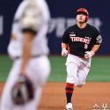 䴺