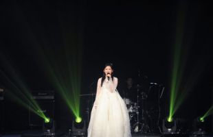 ����̹���